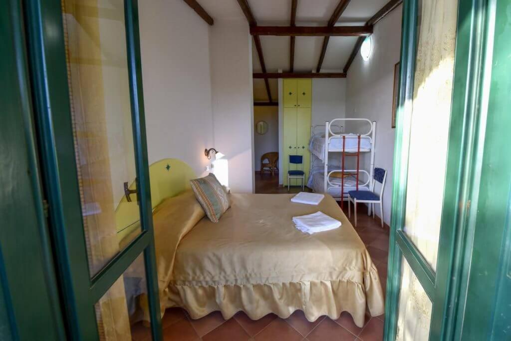 Hotel Club Torre Capovento 斯佩隆加 外观 照片