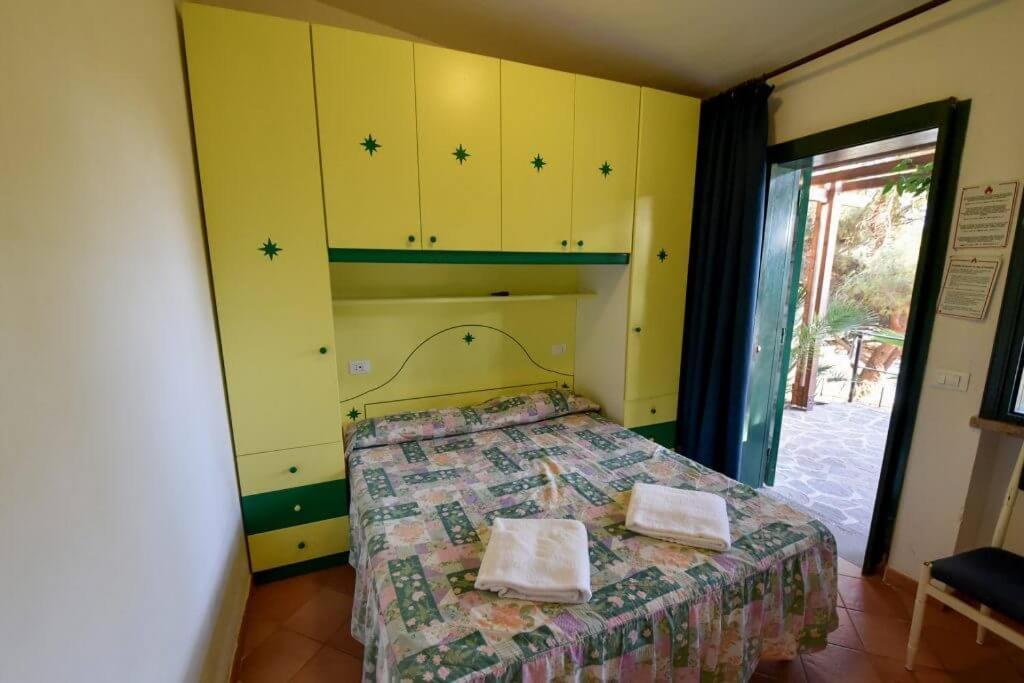 Hotel Club Torre Capovento 斯佩隆加 外观 照片