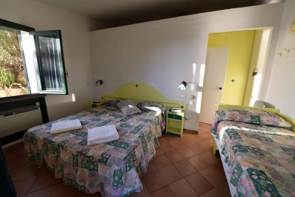 Hotel Club Torre Capovento 斯佩隆加 外观 照片